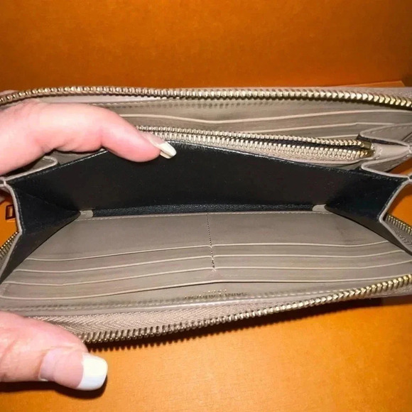 Ysl Zippy Wallet - Picture 10 of 14